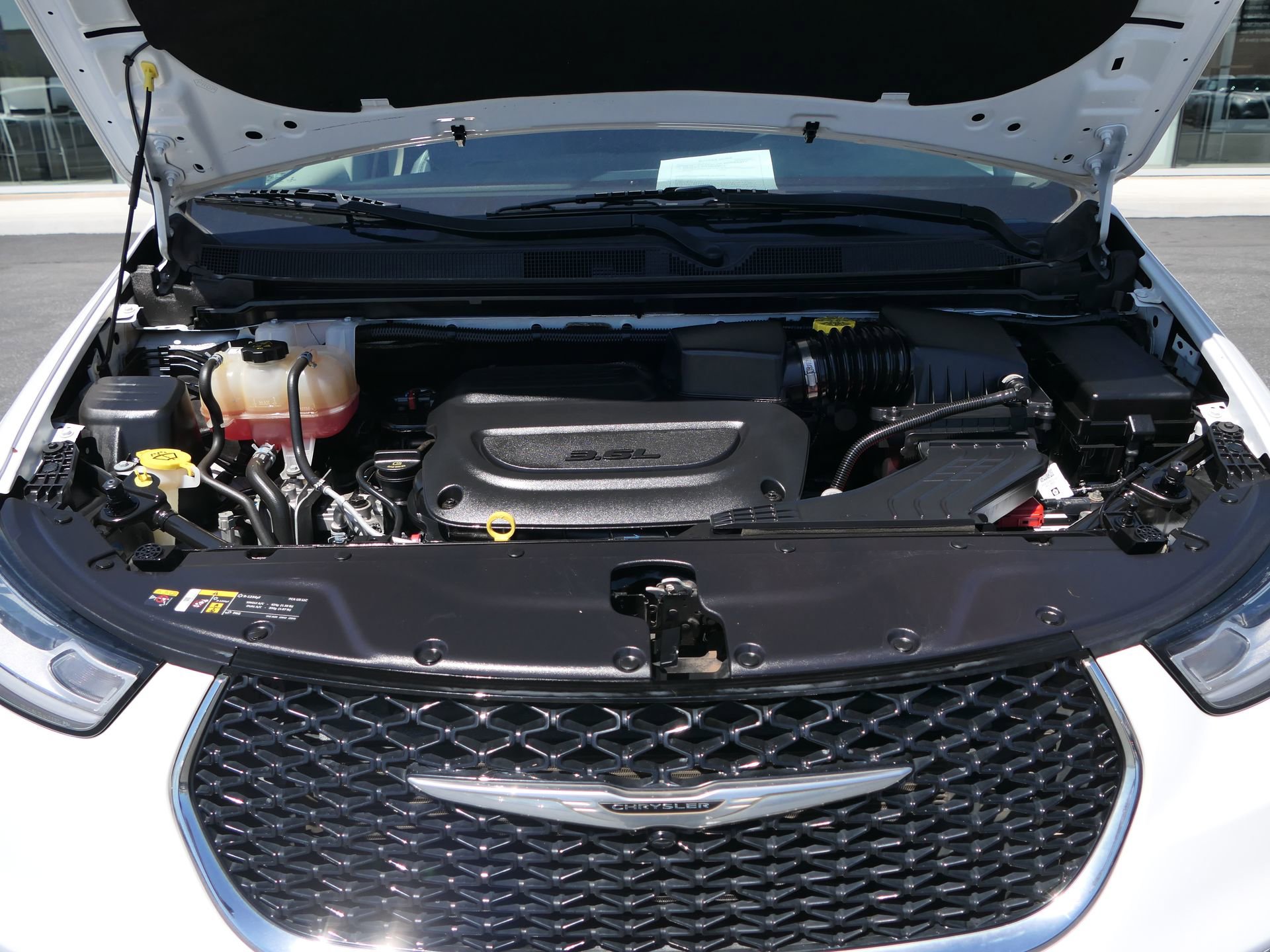 Used 2022 Chrysler Pacifica Touring-L image 28
