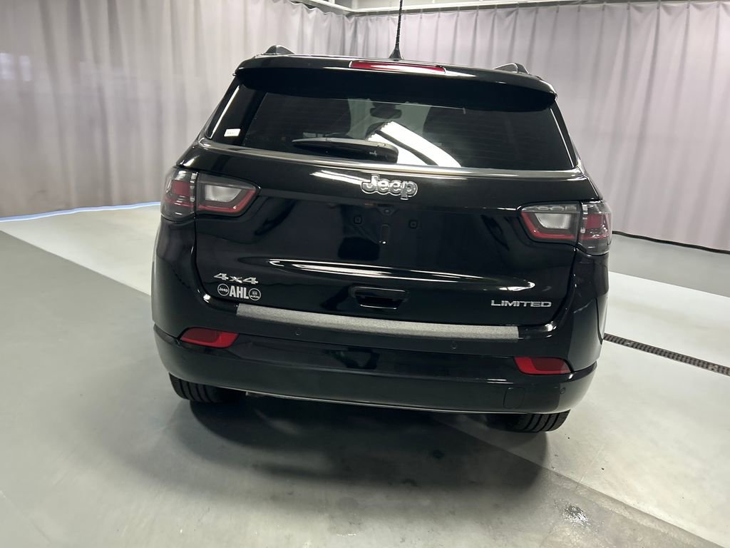 Used 2024 Jeep Compass Limited w/ Elite Group AWD/4WD image 6