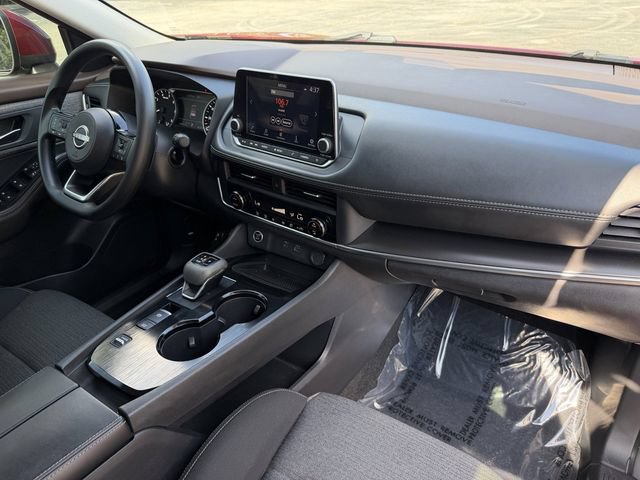 Used 2023 Nissan Rogue SV FWD image 39