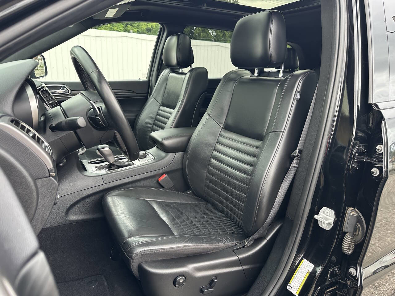 Used 2020 Jeep Grand Cherokee Limited X image 25