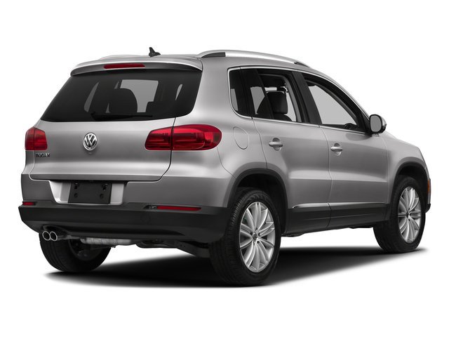 Used 2017 Volkswagen Tiguan Wolfsburg Edition AWD/4WD image 2