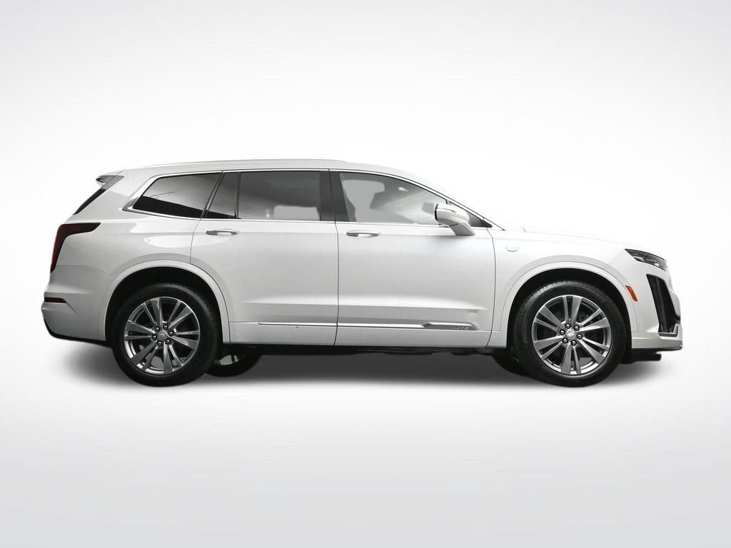 Certified 2024 Cadillac XT6 Premium Luxury AWD/4WD image 30