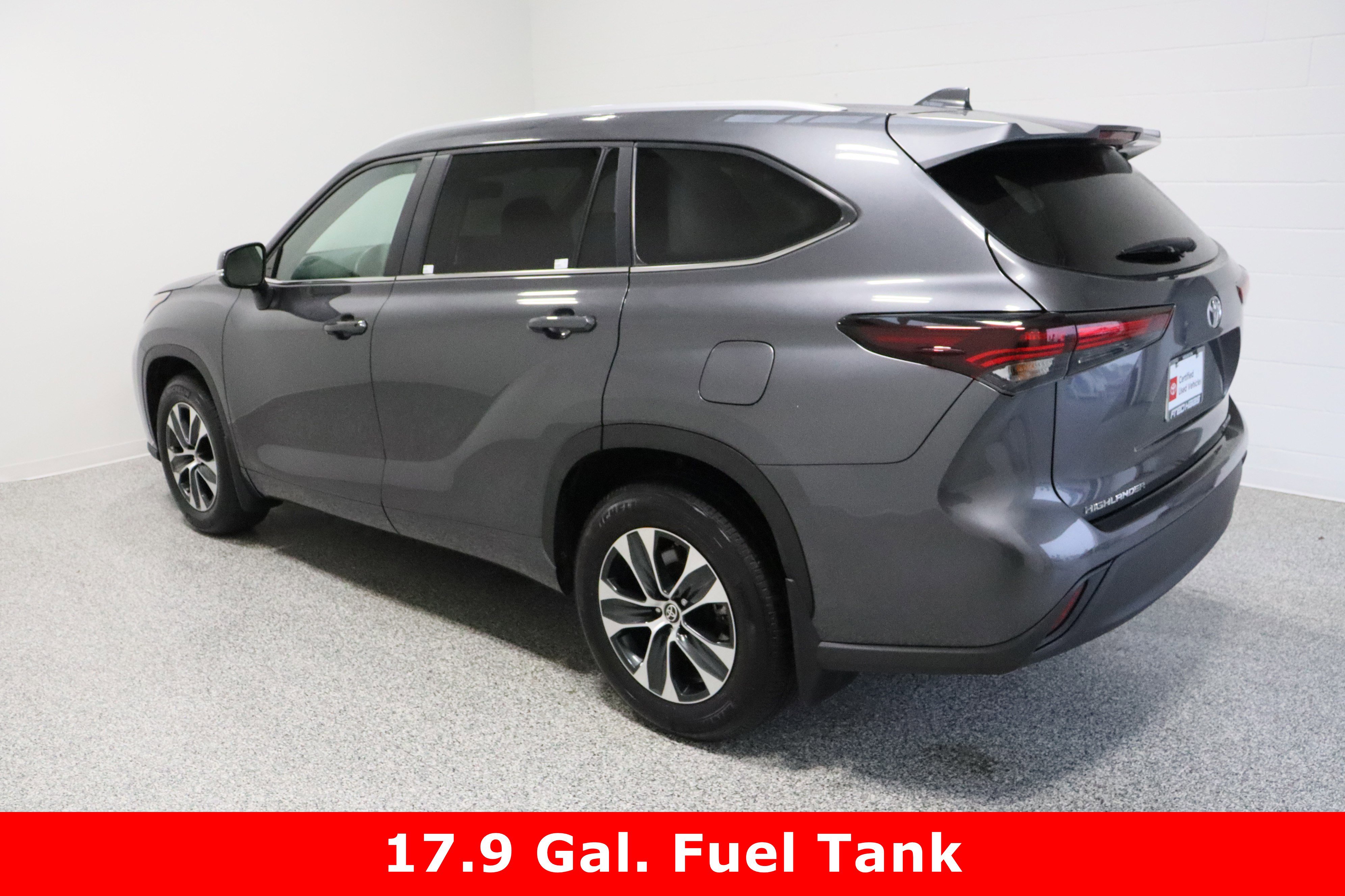 Certified 2025 Toyota Highlander XLE image 9