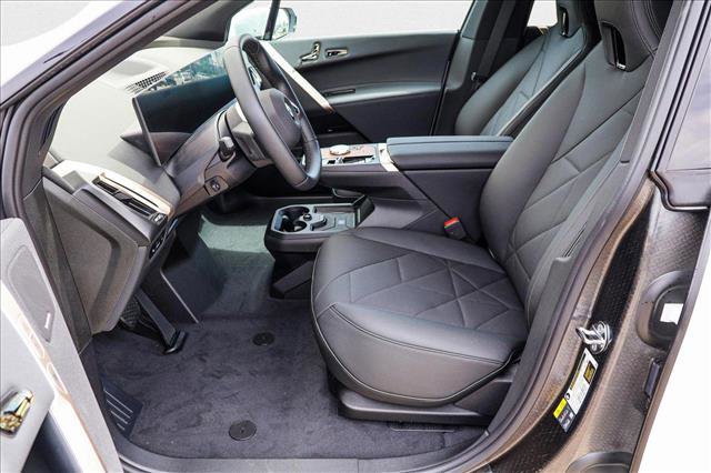 Used 2026 BMW iX xDrive45 w/ Executive Package image 11