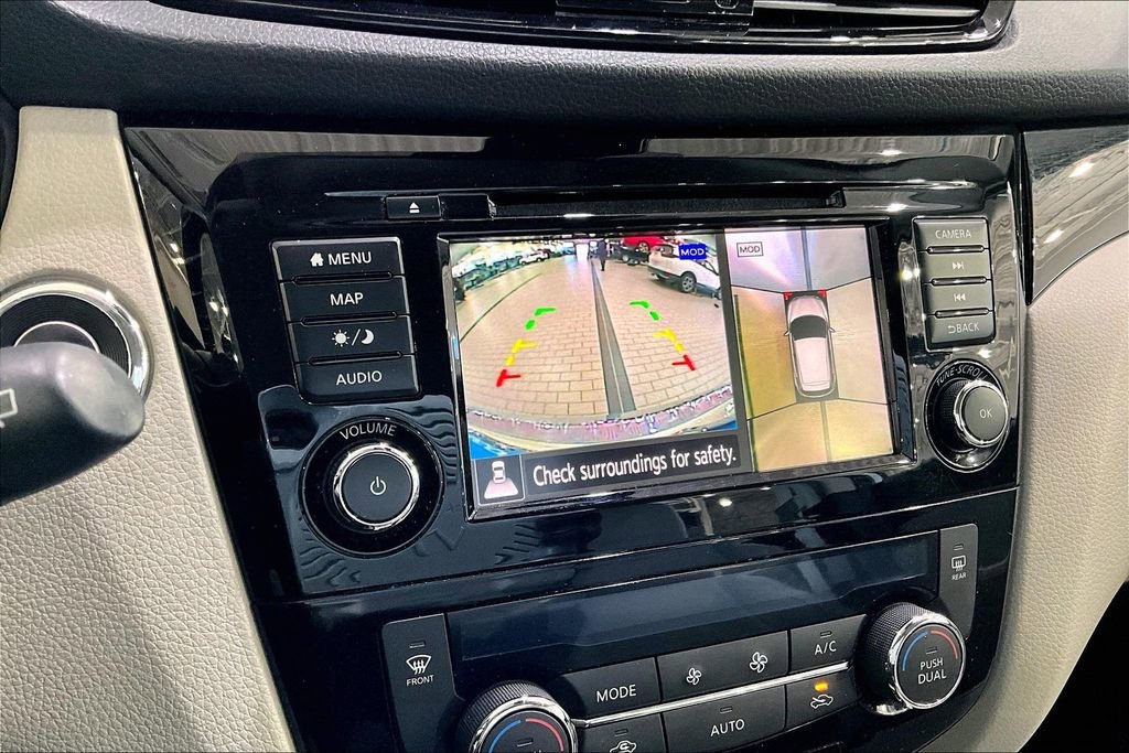 Used 2022 Nissan Rogue Sport SL w/ Premium Package image 14