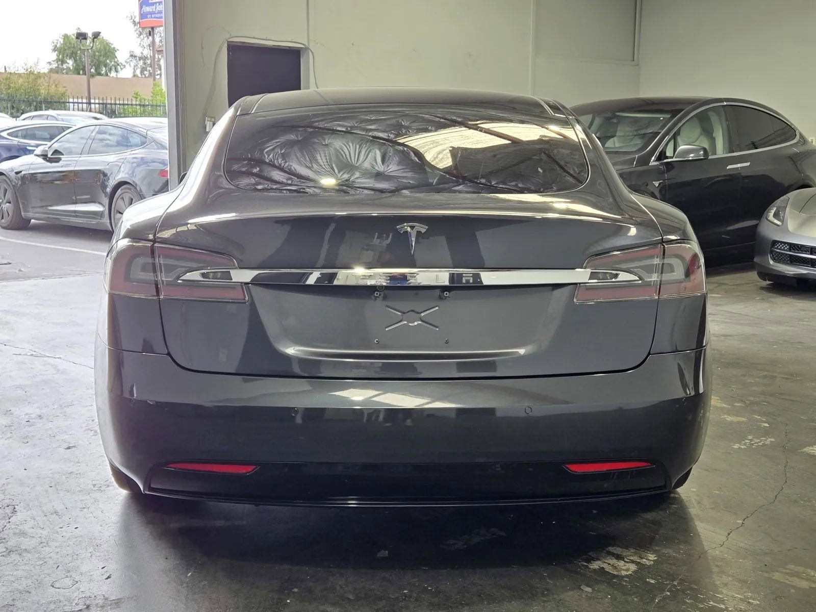 Used 2016 Tesla Model S 75 RWD image 2