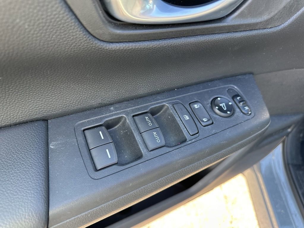Used 2023 Honda CR-V EX image 17