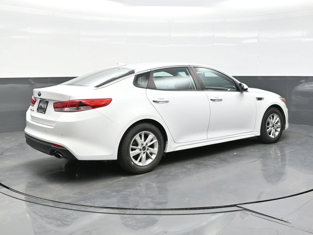 Used 2018 Kia Optima LX FWD image 7