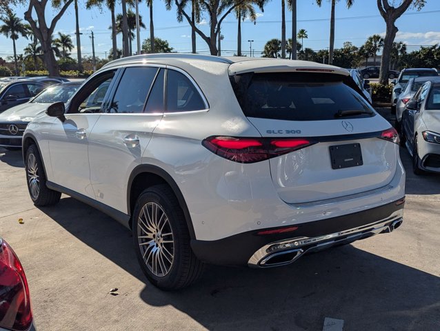 New 2026 Mercedes-Benz GLC 300 image 8