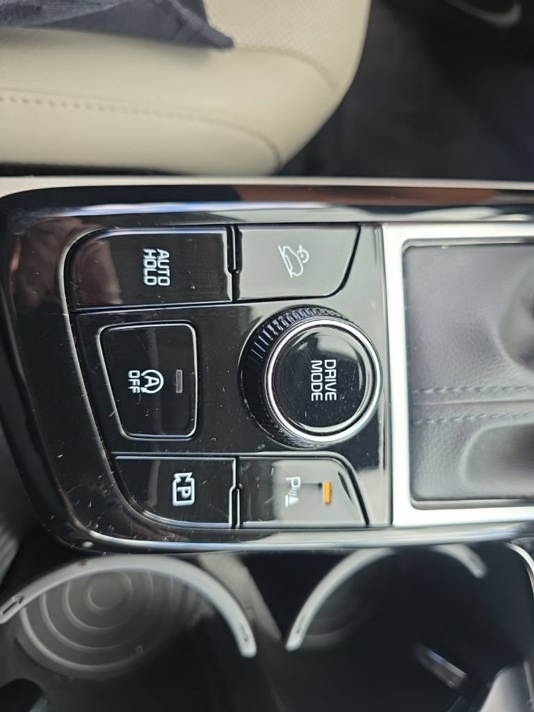 Used 2023 Kia Sportage EX FWD image 23