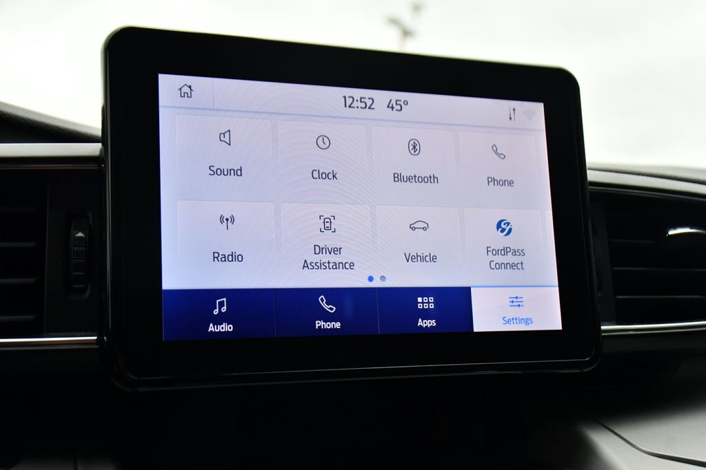 Used 2023 Ford Explorer XLT w/ Equipment Group 202A AWD/4WD image 31