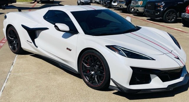 Used 2023 Chevrolet Corvette Z06 w/ Z07 Performance Package