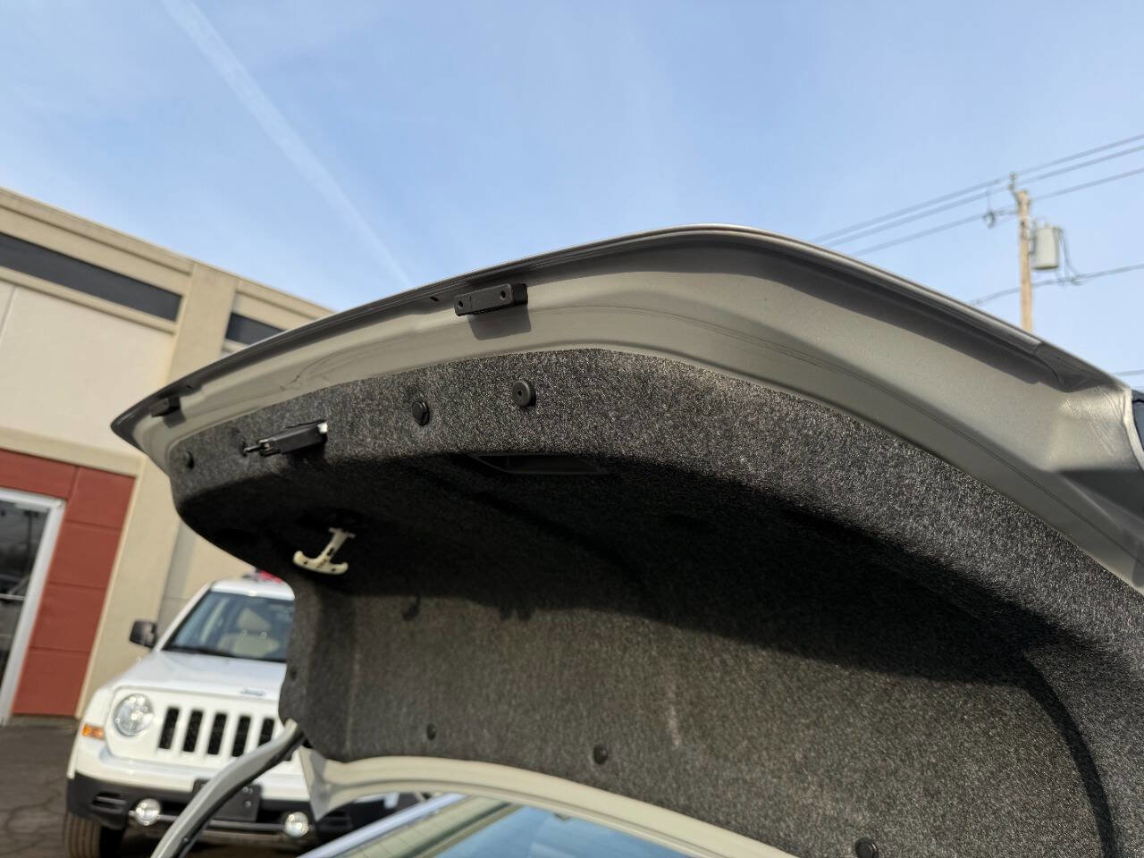 Used 2020 Nissan Altima 2.5 SV image 9