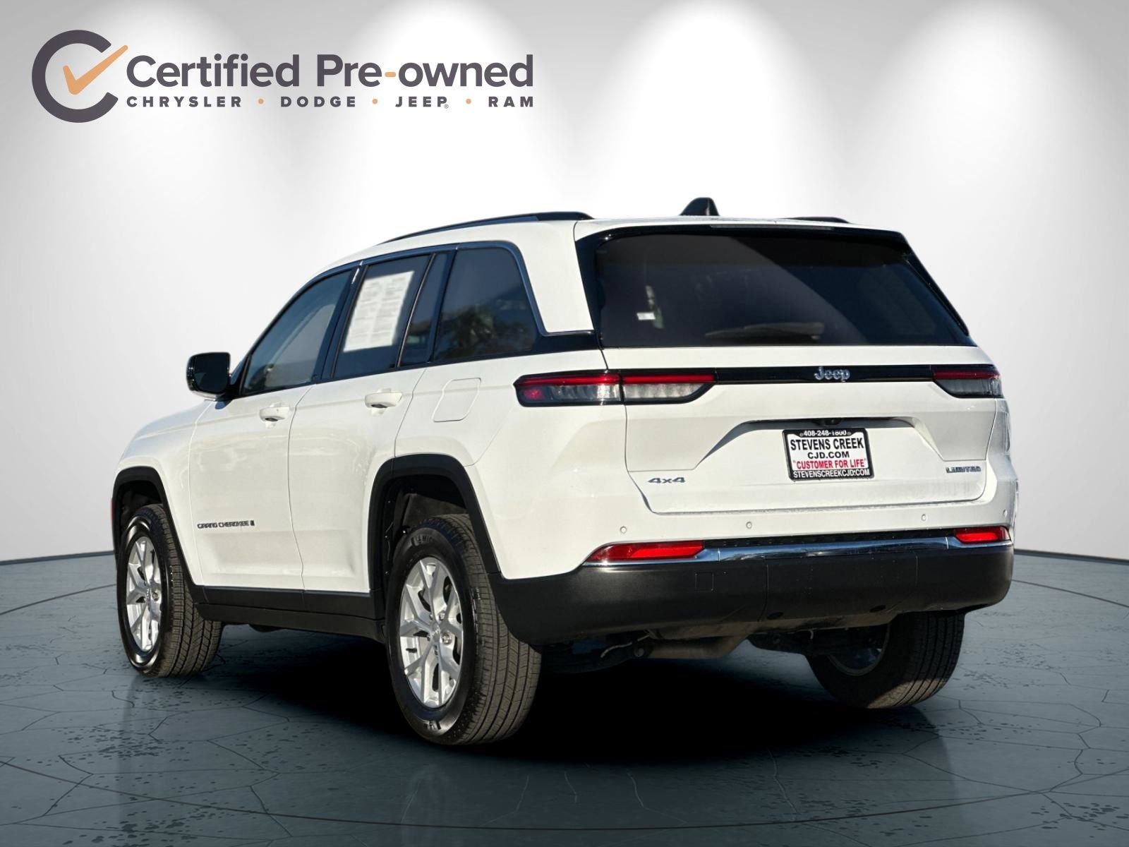 Used 2023 Jeep Grand Cherokee Limited image 6