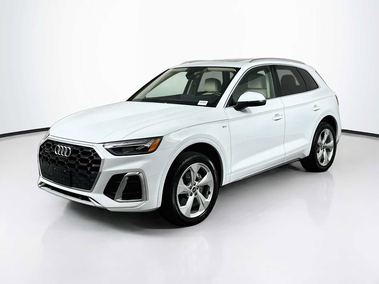 Used 2023 Audi Q5 2.0T Premium Plus w/ Premium Plus Package