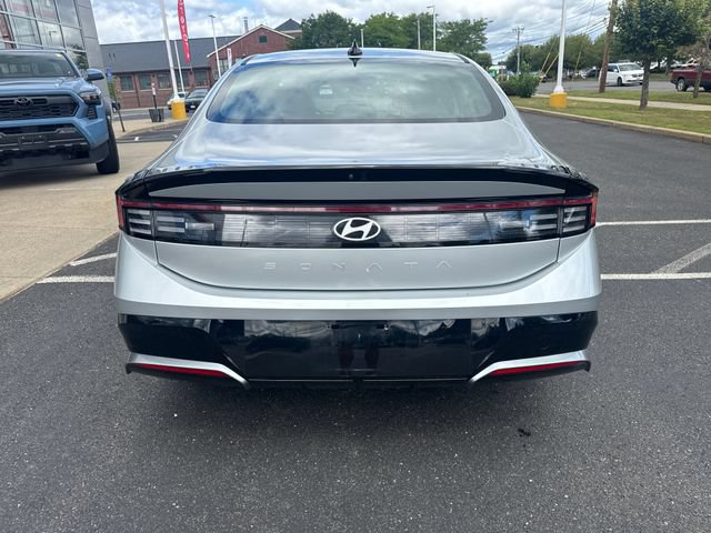 Used 2025 Hyundai Sonata SEL FWD image 4
