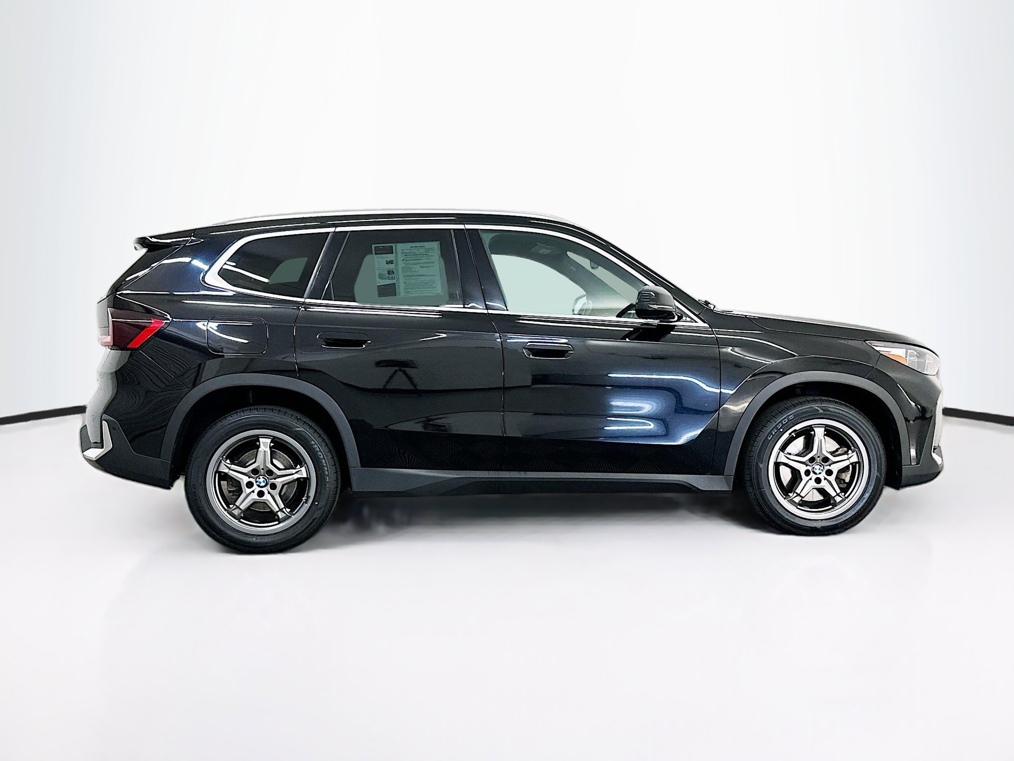 Used 2023 BMW X1 xDrive28i AWD/4WD image 10