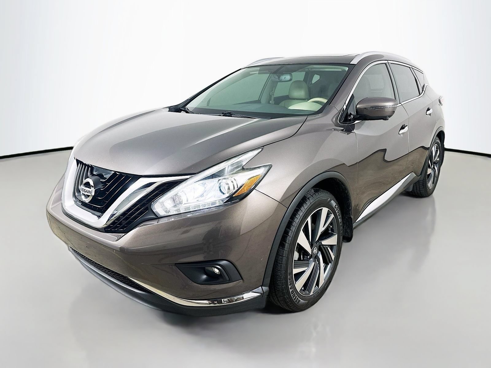 Used 2016 Nissan Murano Platinum w/ Platinum Technology Package AWD/4WD image 1