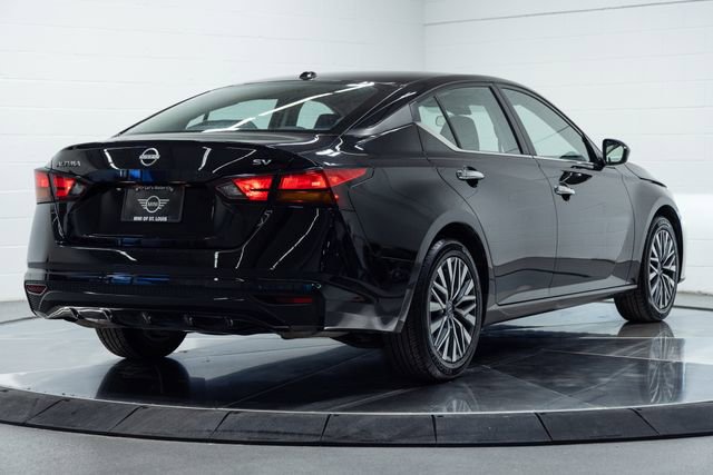 Used 2024 Nissan Altima 2.5 SV image 10