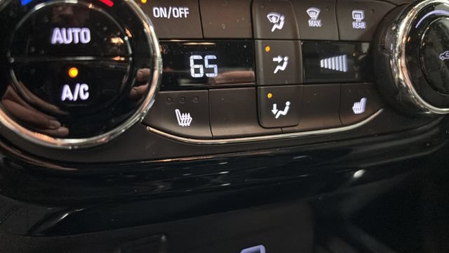 Used 2025 Chevrolet Trax ACTIV w/ Driver Confidence Package FWD image 27