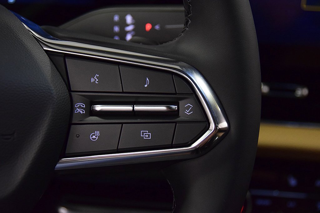 New 2026 Chevrolet Equinox ACTIV w/ Safety and Technology Package image 20