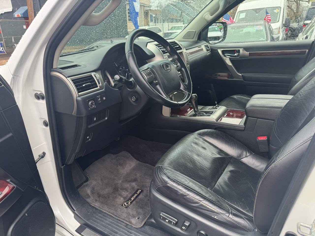 Used 2011 Lexus GX 460 image 13