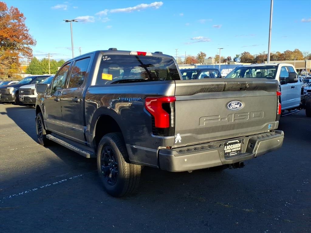 New 2025 Ford F150 Lightning XLT image 3