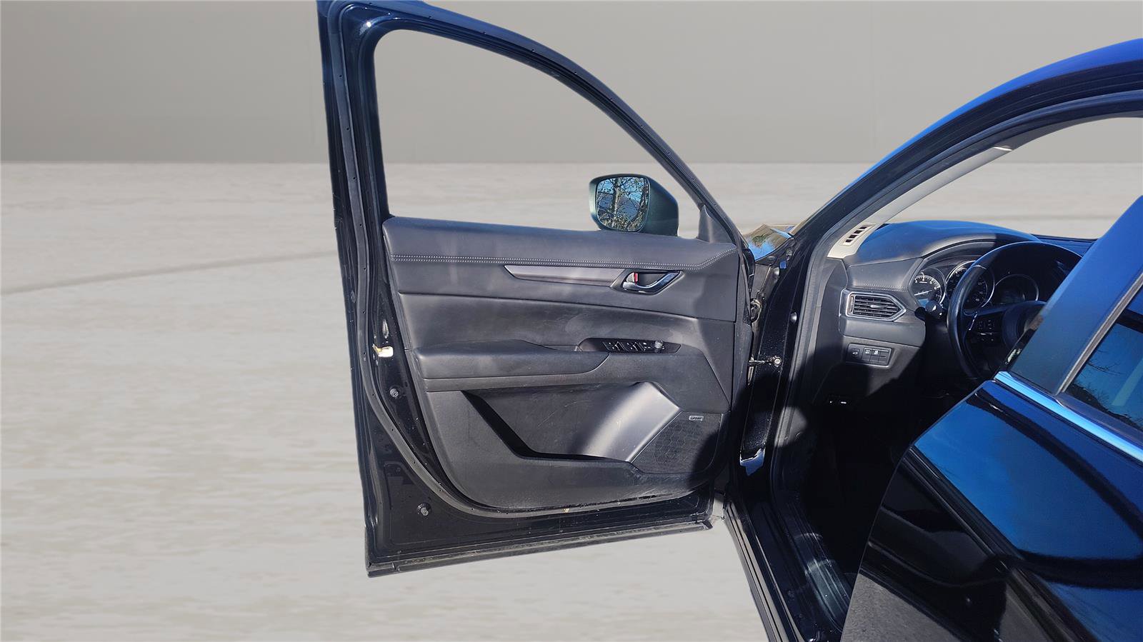 Used 2020 MAZDA CX-5 Touring image 15