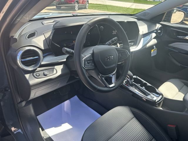 New 2026 Chevrolet Trax LT w/ Driver Confidence Package FWD image 11