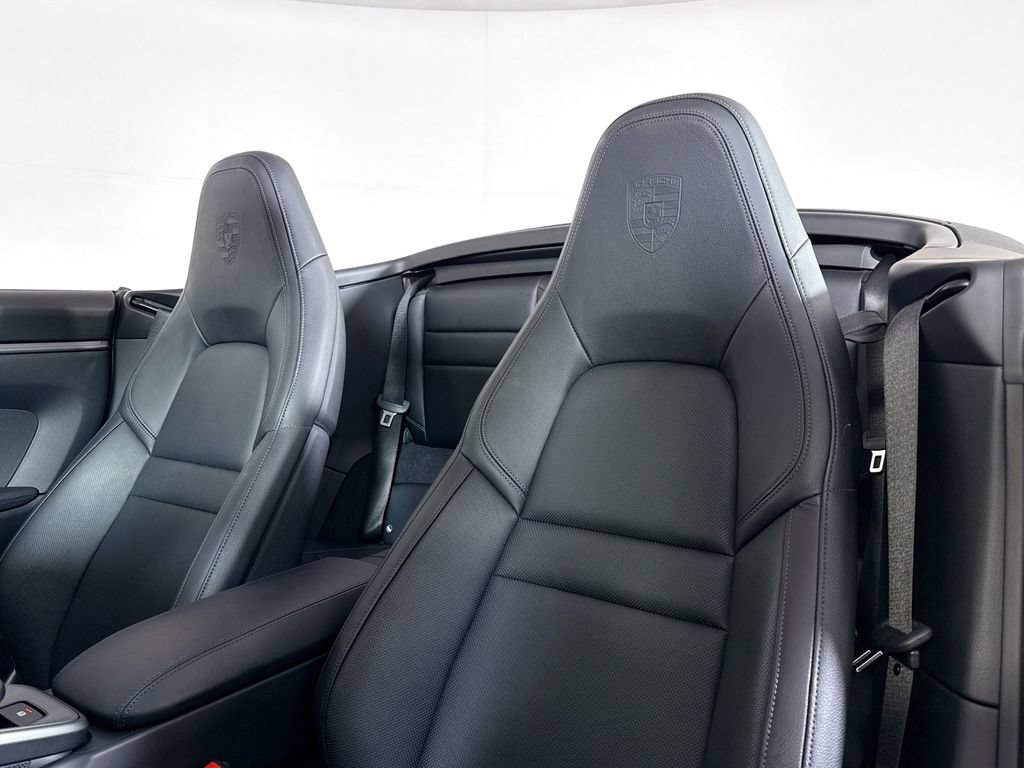 Certified 2024 Porsche 911 Carrera RWD image 5