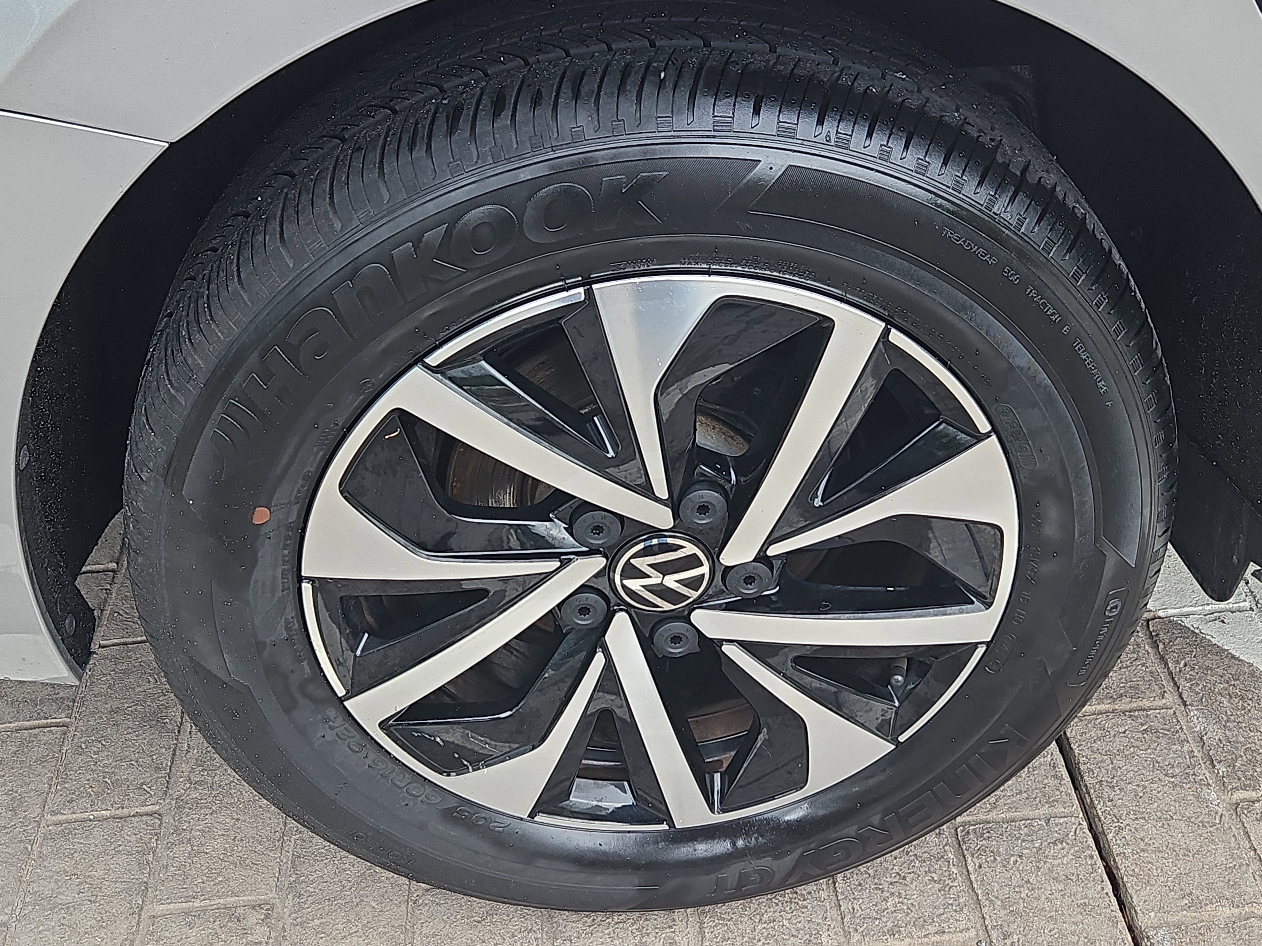 Certified 2022 Volkswagen Jetta S FWD image 25