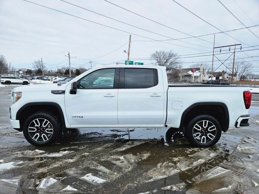 Used 2022 GMC Sierra 1500 AT4 w/ AT4 Premium Package image 2