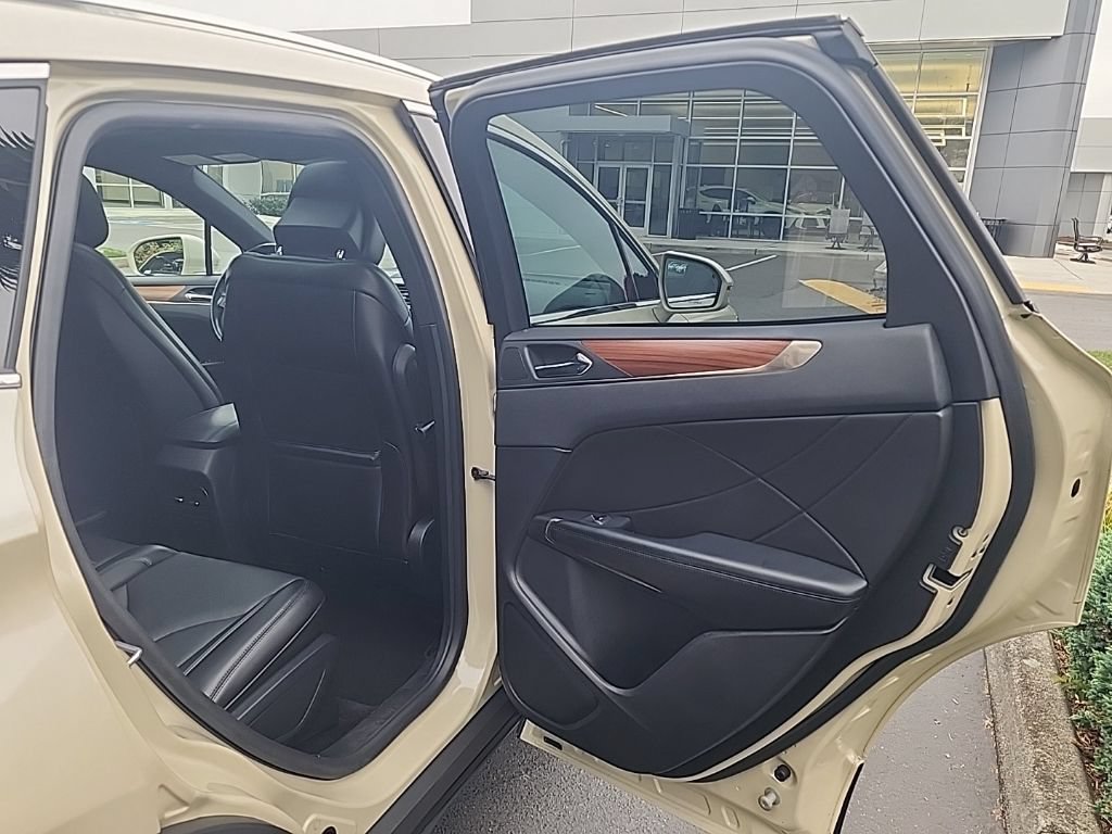 Used 2018 Lincoln MKC Reserve AWD/4WD image 17