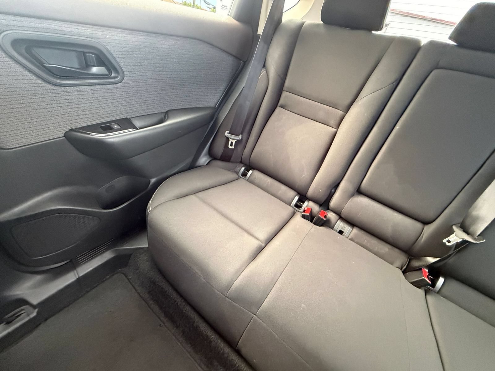 Used 2023 Nissan Rogue S FWD image 38