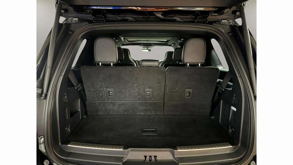 Certified 2023 Lincoln Navigator Reserve AWD/4WD image 30