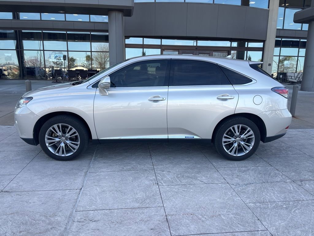 Used 2013 Lexus RX 450h FWD w/ Navigation Pkg image 2