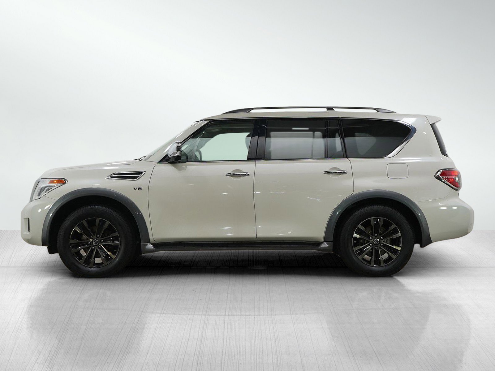 Used 2018 Nissan Armada Platinum w/ Captain Seat Package AWD/4WD image 2