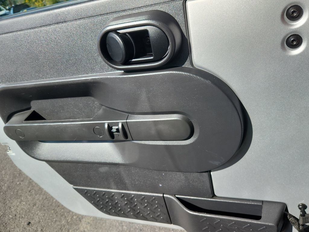 Used 2007 Jeep Wrangler Unlimited Rubicon w/ PWR Convenience Group image 8