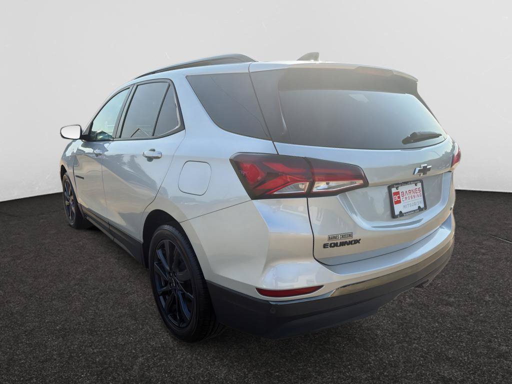 Used 2022 Chevrolet Equinox RS w/ RS Leather Package FWD image 6