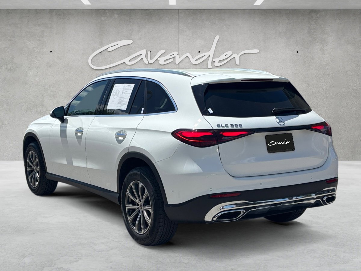 Used 2024 Mercedes-Benz GLC 300 image 16