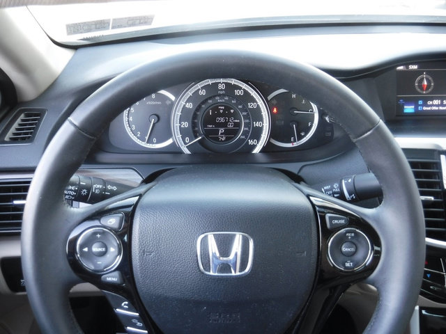 Used 2017 Honda Accord EX-L image 34
