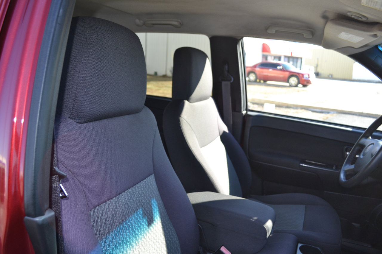 Used 2011 Chevrolet Colorado LT image 26