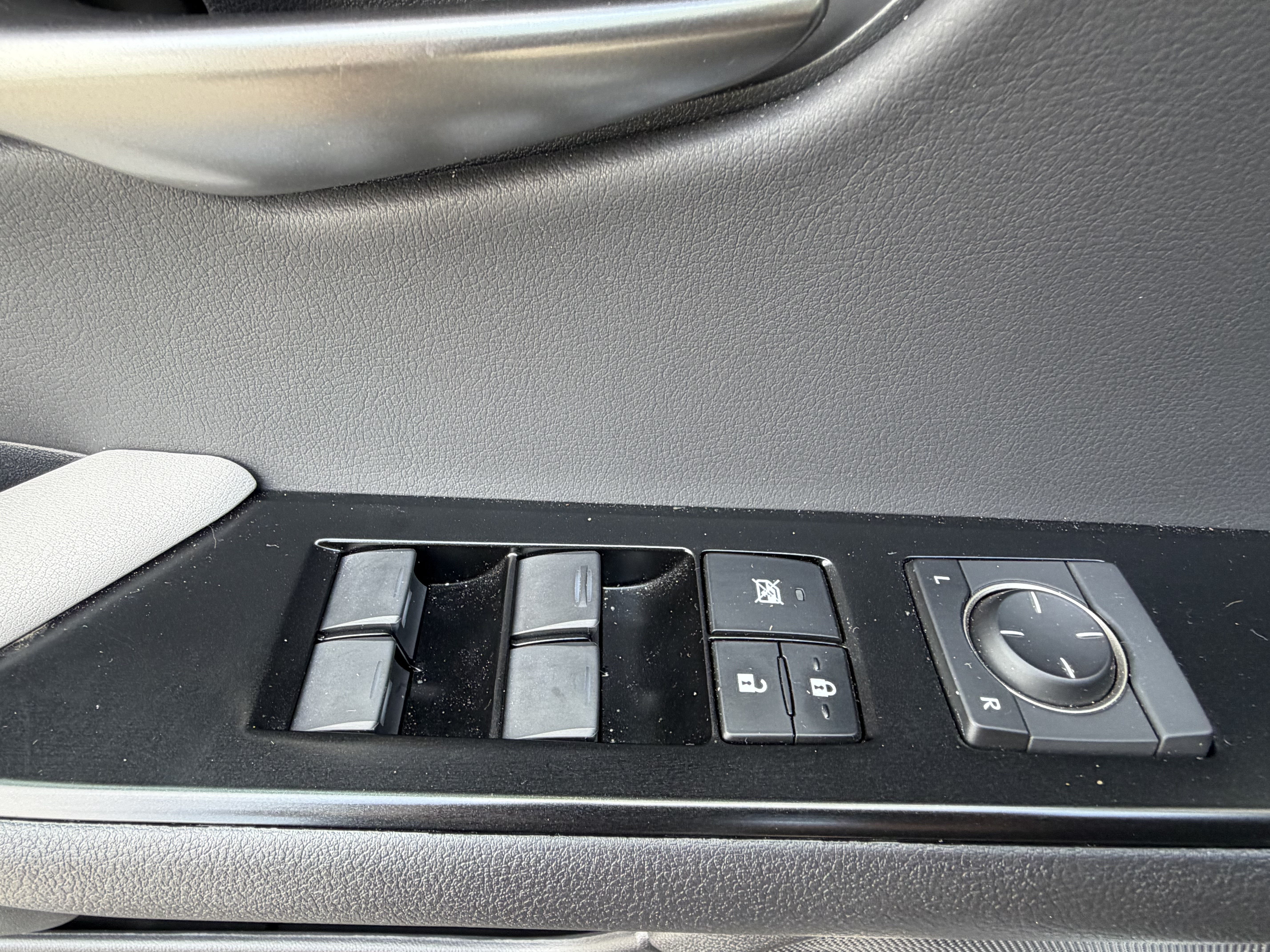 Used 2024 Lexus UX 250h F Sport FWD image 14