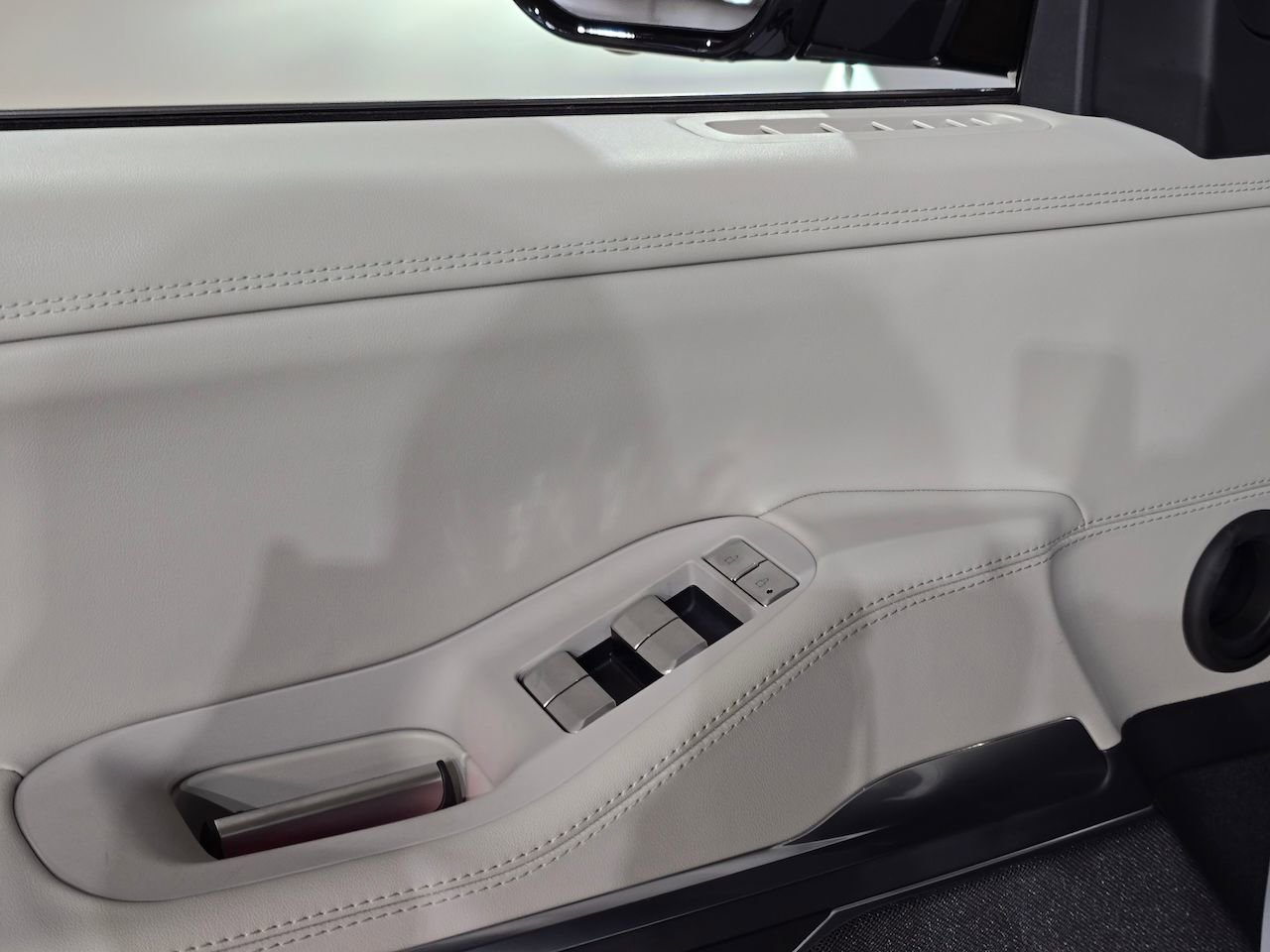 New 2025 Lincoln Navigator Reserve image 21