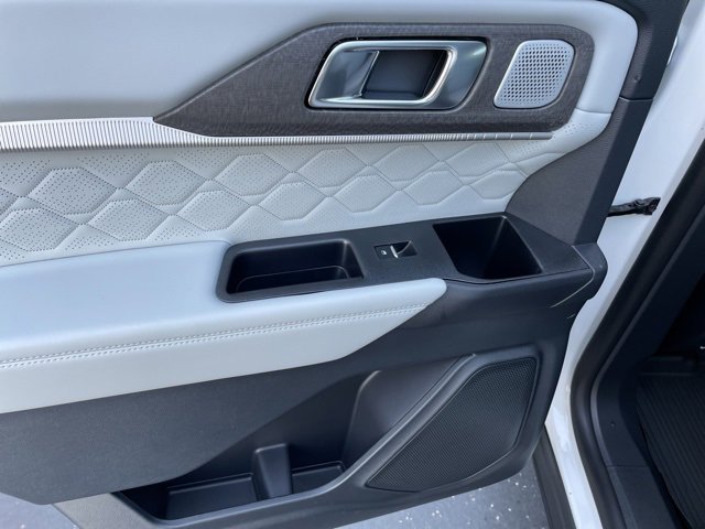 New 2026 Ford Explorer Platinum image 64