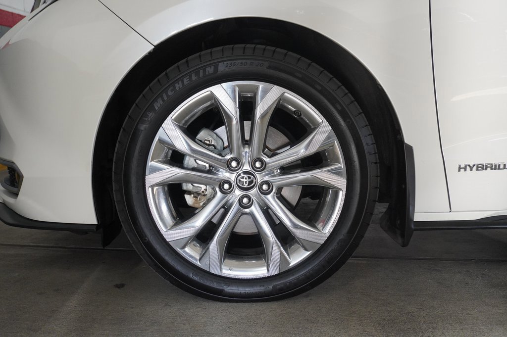 Used 2021 Toyota Sienna Platinum image 24