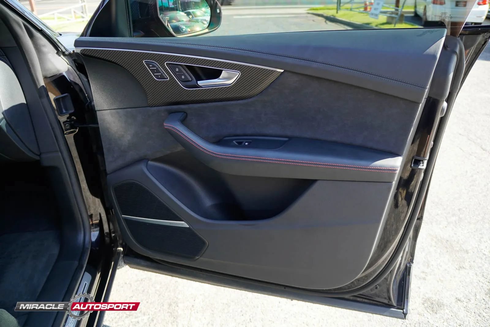 Used 2021 Audi RS Q8 AWD/4WD image 29