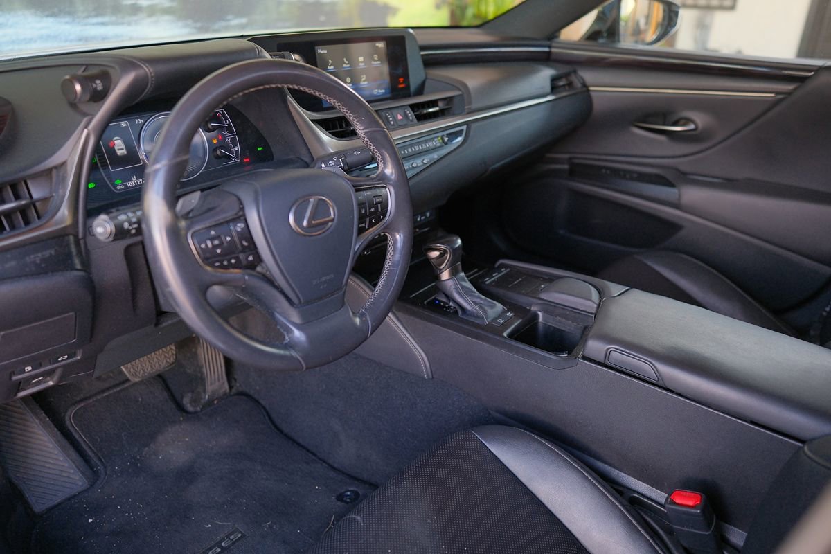 Used 2021 Lexus ES 300h w/ Premium Package FWD image 12