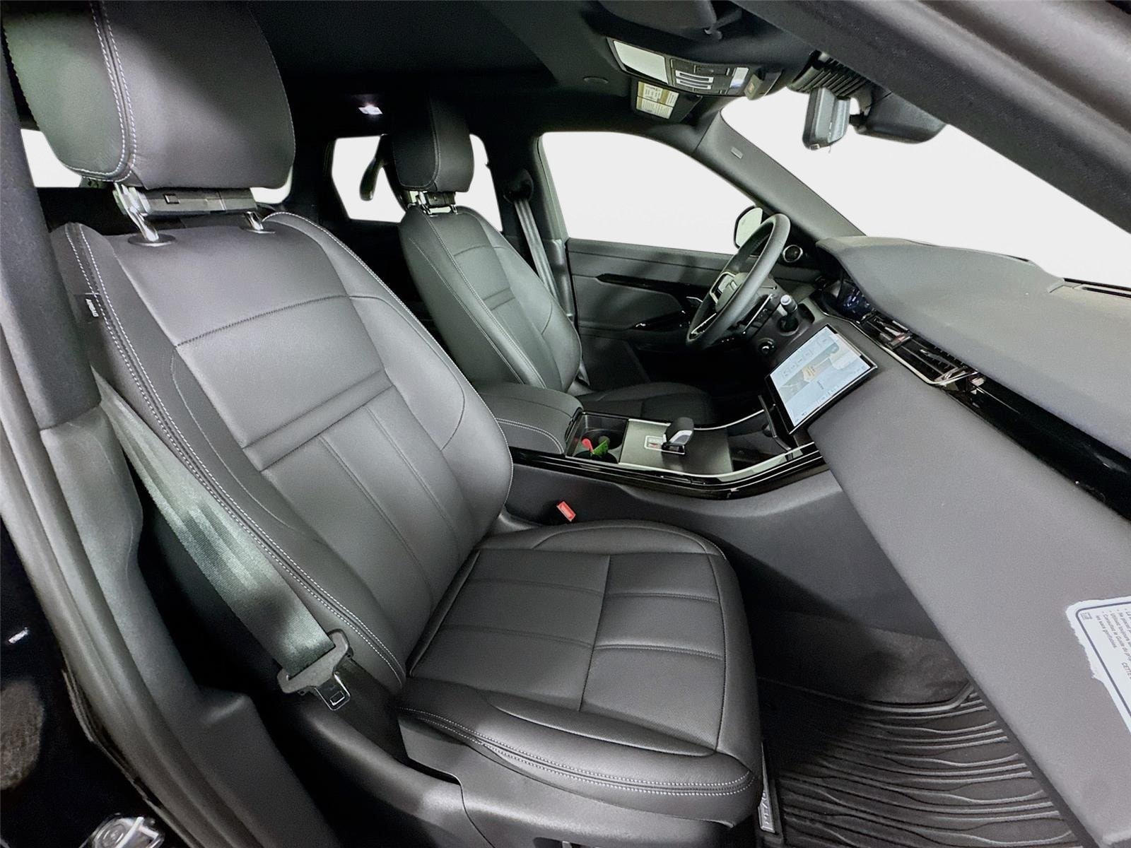 Used 2026 Land Rover Range Rover Evoque Hoxton AWD/4WD image 30