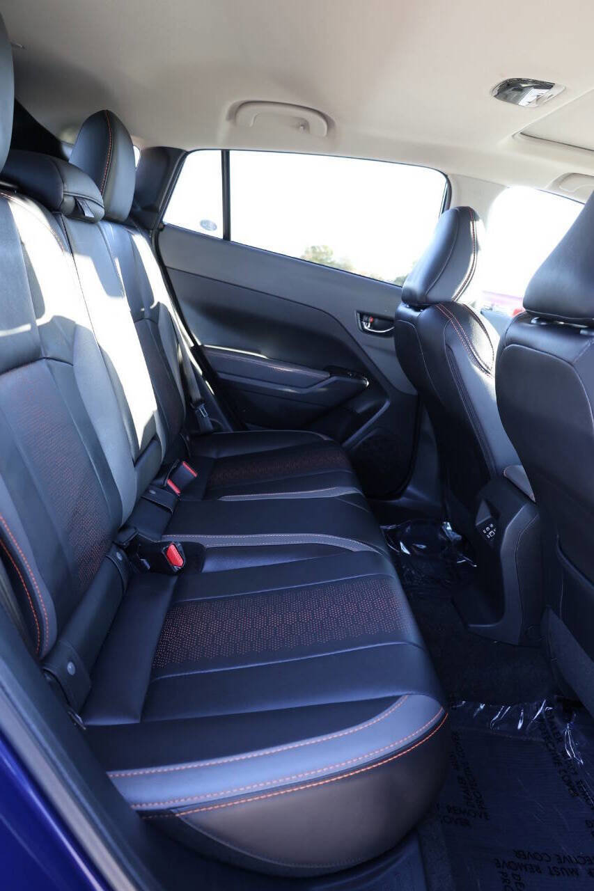 Used 2025 Subaru Crosstrek 2.5i Limited w/ Crosstrek Mirror Package AWD/4WD image 15
